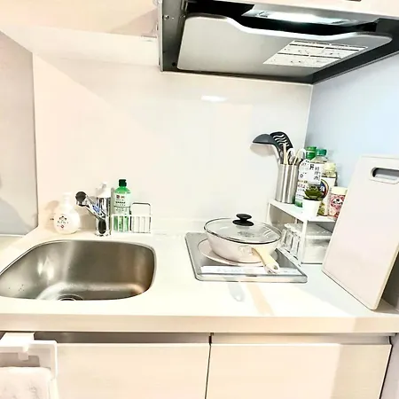Roppongi 8 Minutes,3 Person Mansion,Dyson Hair Dryer, Pola Toiletries 東京都 エクステリア 写真